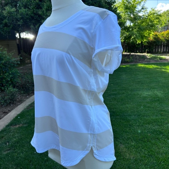 Lululemon Lightened Up Short Sleeve Striped Top | Size 12 - Picture 10 of 13